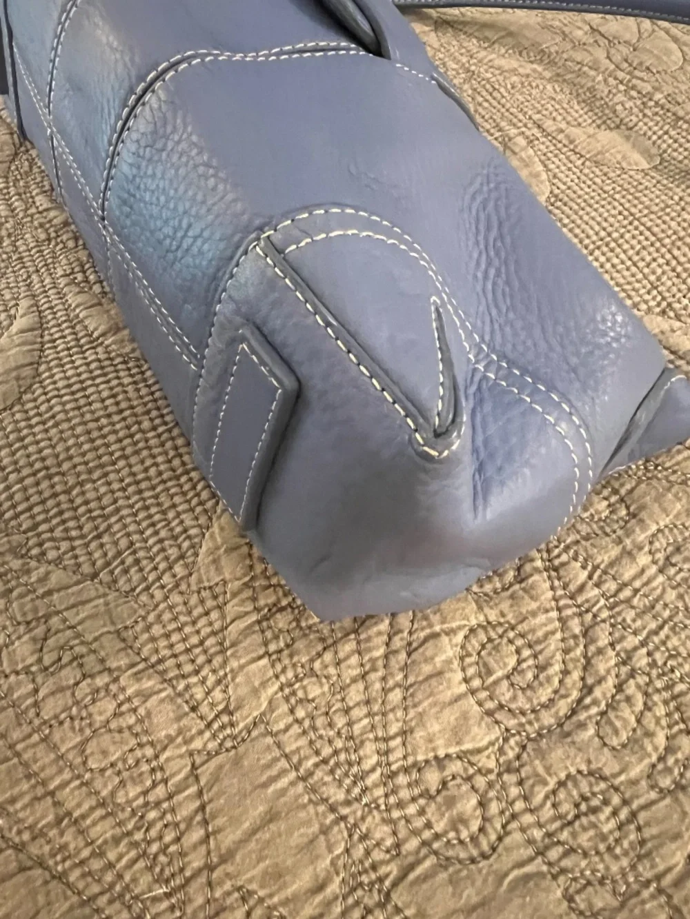 Ann Taylor Periwinkle Light Blue Pebbled Leather Magnetic Clasp Handle Clutch